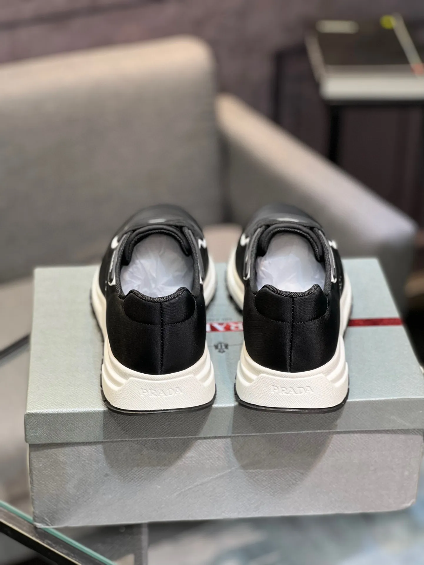 Men's shoes 💰540 PRADA "Prada" casual shoes Regular size: 38-44 (45 can be customized) Product material: Selected cowhide material, genuine leather lining, original outsole